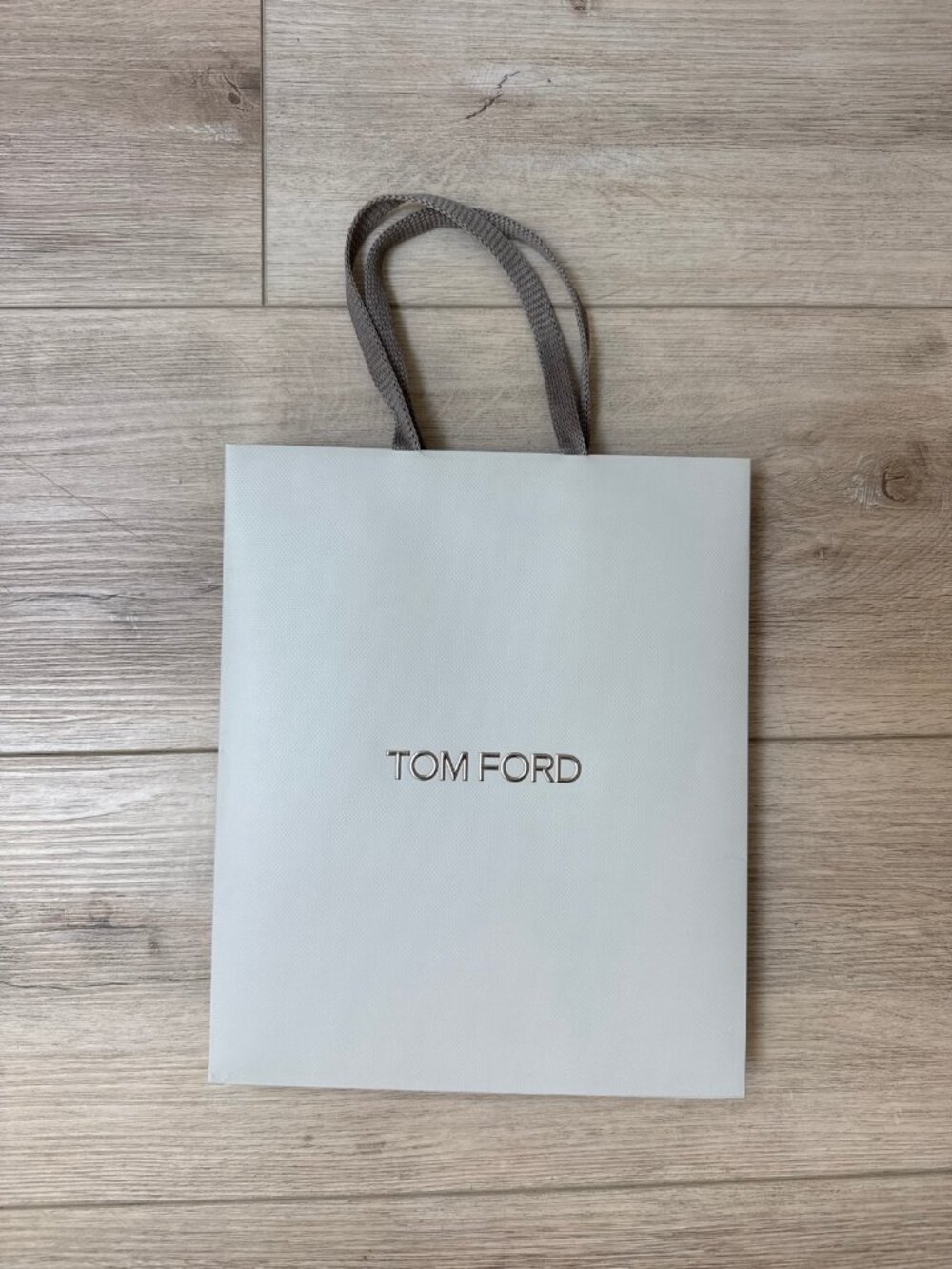 Tom Ford White Paper Shopping Bags – Set of 2 (Large + Small) – Gift Bags